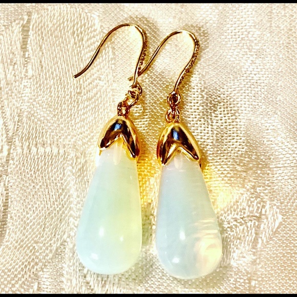 Opal Stone Pendant Necklace & Opal Earrings. - Picture 4 of 7